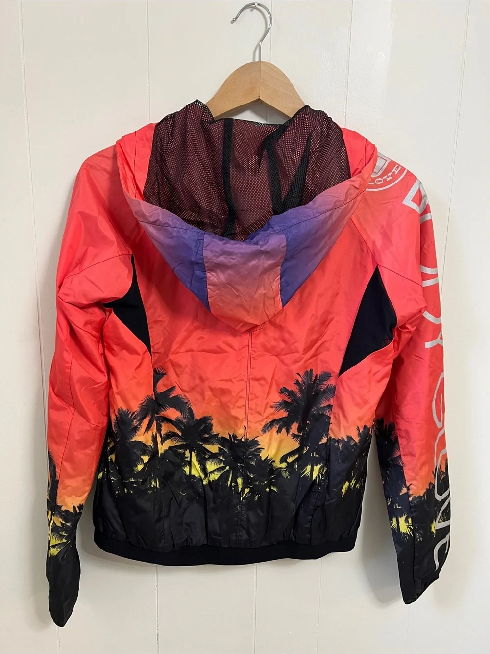 NEW Body Glove Vibrant Sunset Palm Tree Print Hooded Windbreaker Light Jacket XS